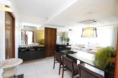 Apartamento à venda com 130m², 3 quartos e 3 vagasSala