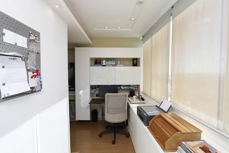 Apartamento à venda com 130m², 3 quartos e 3 vagasQuarto 3