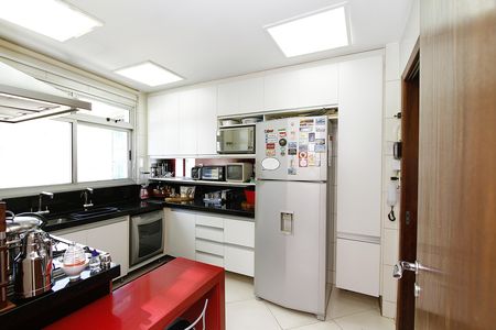 Apartamento à venda com 130m², 3 quartos e 3 vagasCozinha
