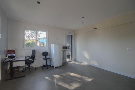 Sala de casa para alugar com 3 quartos, 70m² em Guarujá, Porto Alegre