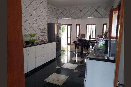 Casa à venda com 3 quartos, 305m² em Jardim Santa Clara, Guarulhos