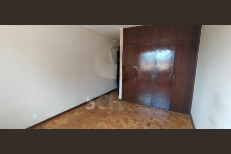 Casa à venda com 3 quartos, 166m² em Jardim Prudência, São Paulo