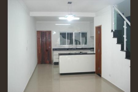 Casa à venda com 3 quartos, 125m² em Vila Marari, São Paulo