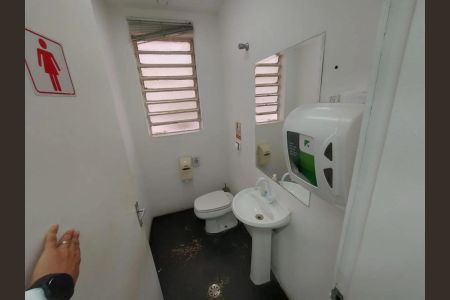 Foto 22 de casa para alugar com 12 quartos, 317m² em Pinheiros, São Paulo