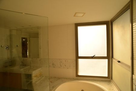 Apartamento para alugar com 399m², 4 quartos e 3 vagas