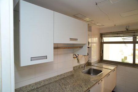 Apartamento para alugar com 399m², 4 quartos e 3 vagas