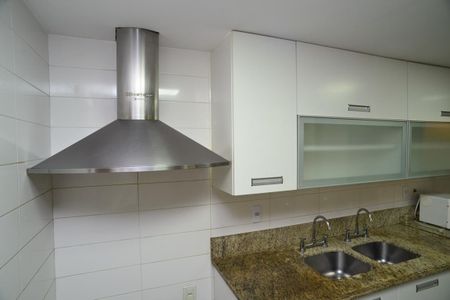 Apartamento para alugar com 399m², 4 quartos e 3 vagas