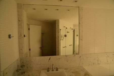 Apartamento para alugar com 399m², 4 quartos e 3 vagas