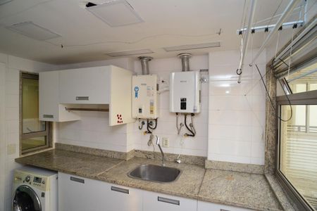Apartamento para alugar com 399m², 4 quartos e 3 vagas
