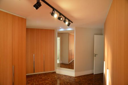Apartamento para alugar com 399m², 4 quartos e 3 vagas