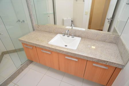 Apartamento para alugar com 399m², 4 quartos e 3 vagas