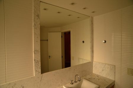 Apartamento para alugar com 399m², 4 quartos e 3 vagas