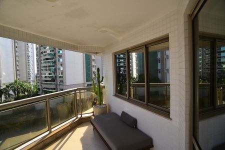 Apartamento para alugar com 399m², 4 quartos e 3 vagas