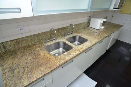 Apartamento para alugar com 399m², 4 quartos e 3 vagas