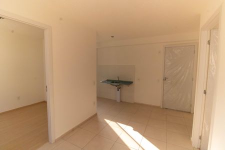 Sala de apartamento para alugar com 2 quartos, 36m² em Rio do Ouro, São Gonçalo