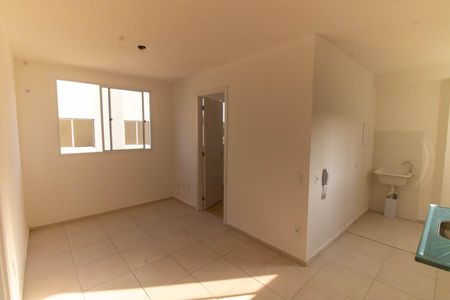 Sala de apartamento para alugar com 2 quartos, 36m² em Rio do Ouro, São Gonçalo