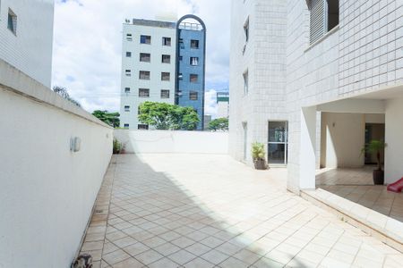 Apartamento para alugar com 100m², 3 quartos e 2 vagas Apartamento para alugar com 100m², 3 quartos e 2 vagasÁrea comum - Playground