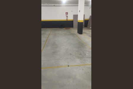 2 vagas em linha de apartamento para alugar com 2 quartos, 62m² em Sion, Belo Horizonte