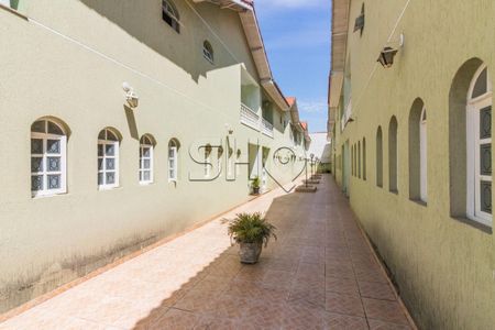 Casa à venda com 3 quartos, 226m² em Vila Santos, São Paulo