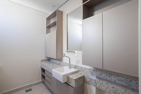 Apartamento para alugar com 38m², 1 quarto e 1 vagaBanheiro da suíte 