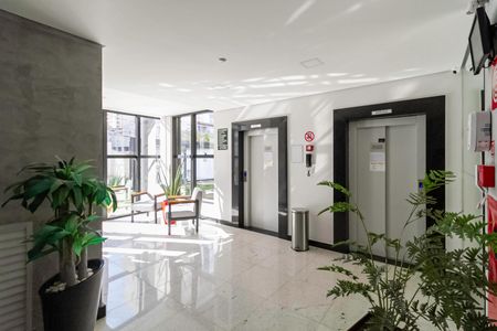 Apartamento para alugar com 38m², 1 quarto e 1 vagaHall social
