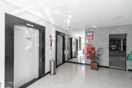 Apartamento para alugar com 38m², 1 quarto e 1 vagaHall social