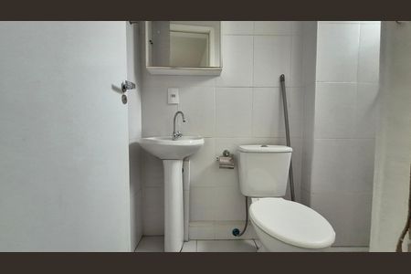 Banheiro de apartamento à venda com 2 quartos, 51m² em Vila Alto de Santo Andre, Santo André