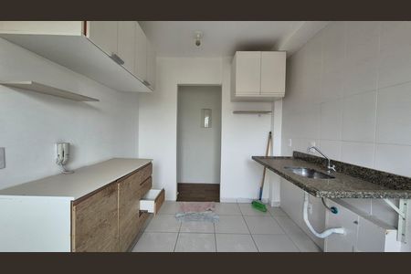 Cozinha de apartamento à venda com 2 quartos, 51m² em Vila Alto de Santo Andre, Santo André