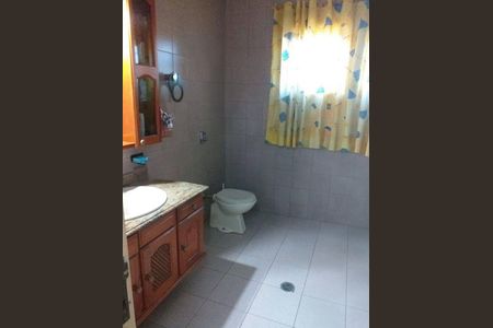 Casa à venda com 3 quartos, 250m² em Parque Anhanguera, São Paulo