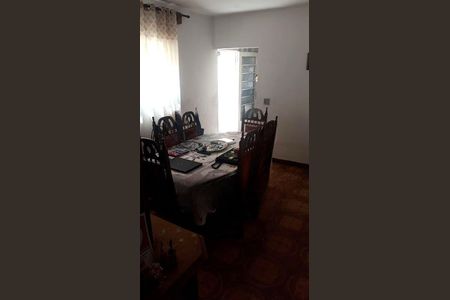 Casa à venda com 3 quartos, 250m² em Jardim das Flores, São Paulo