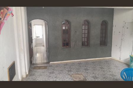 Casa à venda com 150m², 3 quartos e 3 vagas Casa à venda com 150m², 3 quartos e 3 vagasAREA EXTERNA