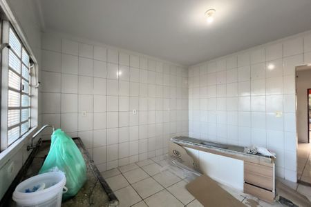 Casa para alugar com 117m², 2 quartos e 2 vagasCozinha