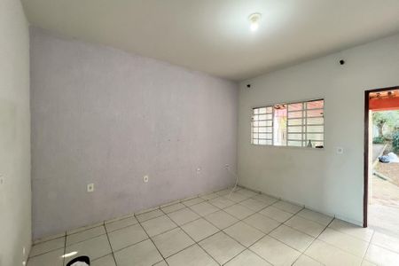 Casa para alugar com 117m², 2 quartos e 2 vagasSala