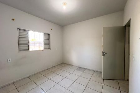 Casa para alugar com 117m², 2 quartos e 2 vagasQuarto 2