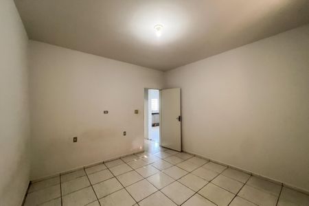 Casa para alugar com 117m², 2 quartos e 2 vagasQuarto 1
