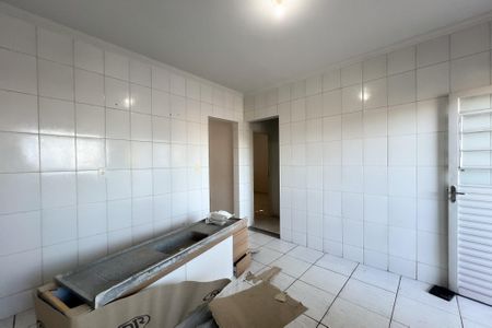 Casa para alugar com 117m², 2 quartos e 2 vagasCozinha