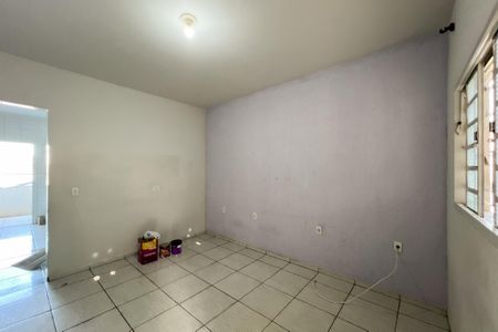 Casa para alugar com 117m², 2 quartos e 2 vagasSala