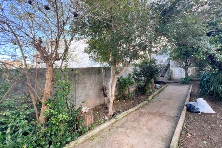 Casa para alugar com 117m², 2 quartos e 2 vagasQuintal