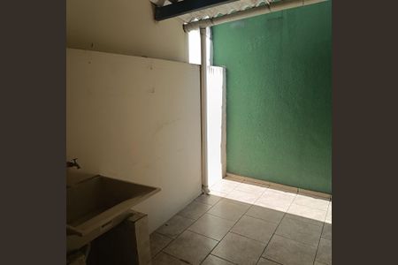 Foto 24 de casa à venda com 3 quartos, 100m² em Jardim Marisa, São Paulo