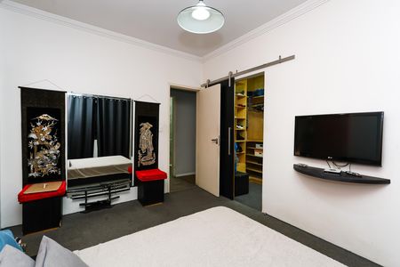 Casa à venda com 150m², 3 quartos e 4 vagas Casa à venda com 150m², 3 quartos e 4 vagassuite