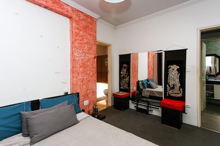 Casa à venda com 150m², 3 quartos e 4 vagas Casa à venda com 150m², 3 quartos e 4 vagassuite