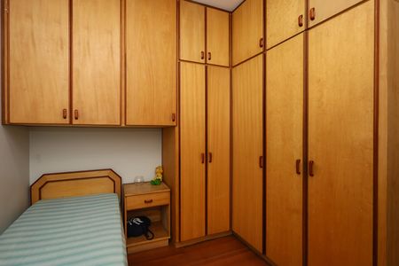 Casa à venda com 150m², 3 quartos e 4 vagas Casa à venda com 150m², 3 quartos e 4 vagasquarto 1