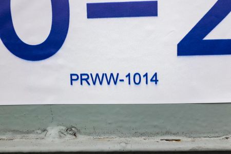 Casa à venda com 360m², 3 quartos e 4 vagasPlaquinha - Cód. PRWW-1014
