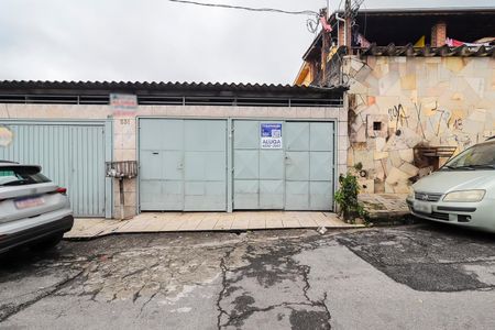 Casa à venda com 360m², 3 quartos e 4 vagasFachada