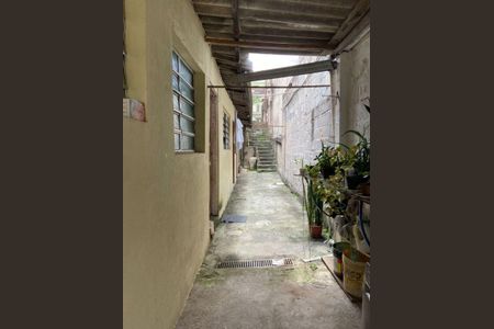 Casa à venda com 2 quartos, 270m² em Jardim Maria Rosa, Taboão da Serra