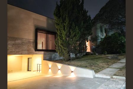 Casa de condomínio à venda com 517m², 5 quartos e 5 vagasFoto 02