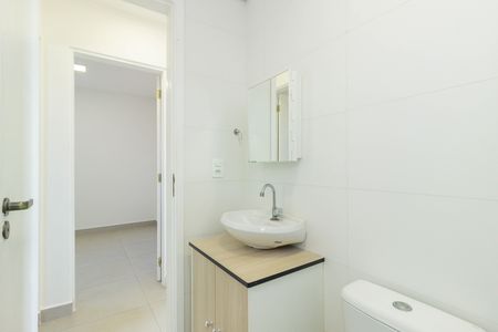 Apartamento para alugar com 38m², 2 quartos e 1 vaga Apartamento para alugar com 38m², 2 quartos e 1 vagaBanheiro