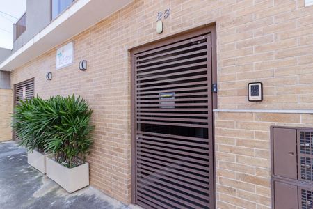 Apartamento para alugar com 38m², 2 quartos e 1 vaga Apartamento para alugar com 38m², 2 quartos e 1 vagaFachada
