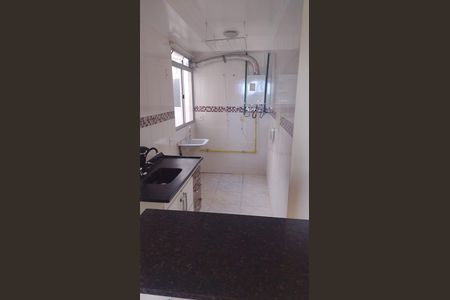 Cozinha de apartamento para alugar com 2 quartos, 39m² em Jardim Vaz de Lima, São Paulo