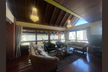 Apartamento à venda com 240m², 3 quartos e 2 vagas